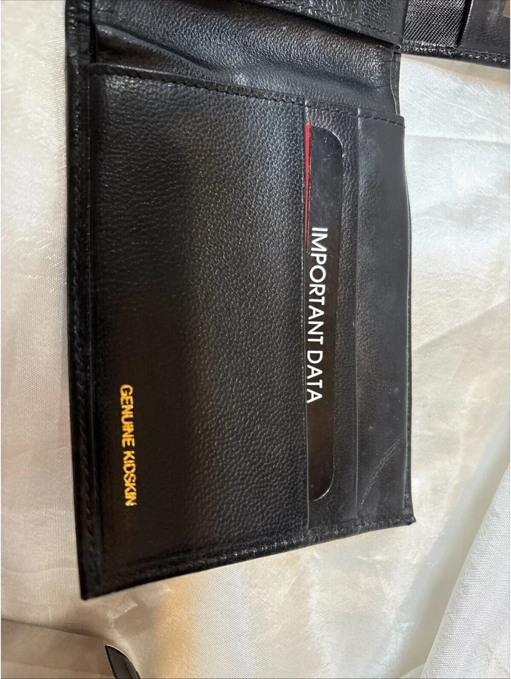 NEW NOS VTG BLACK MENS WALLET MADE FROM GENUINE LAMB SKIN LEATHER